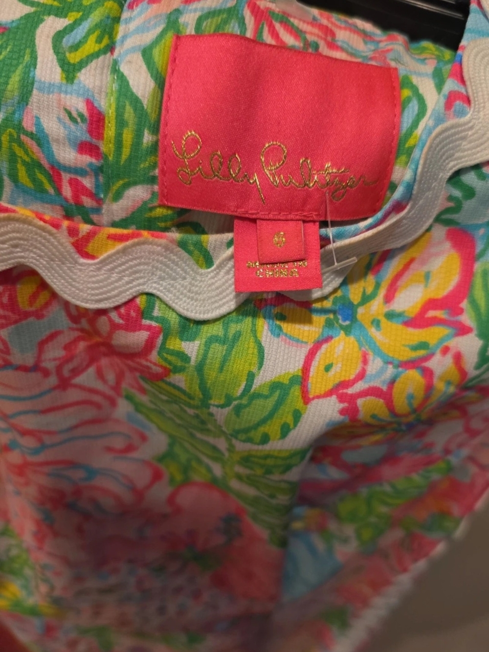 Lilly Pulitzer Multicolor Floral Shift Dress with White Scallop Trim - Picture 2 of 7